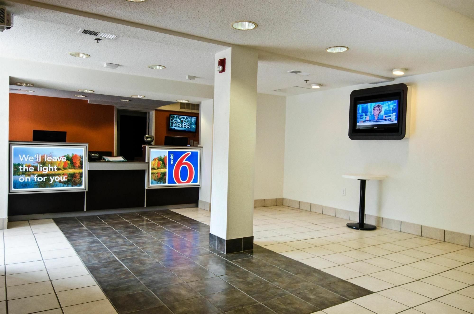 Motel 6-Springfield, Dc - Washington Southwest Zewnętrze zdjęcie